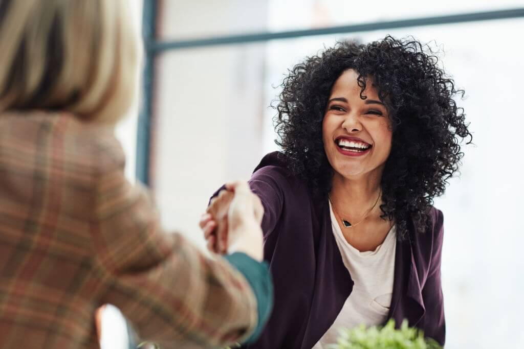 Dicas para se sair bem numa entrevista de emprego